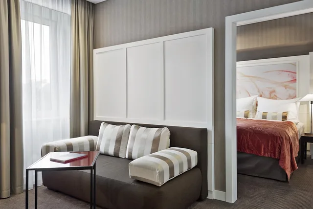 Suite, Double Bed, Living Area, The Harmonie Vienna, BW Premier Collection 1/3
