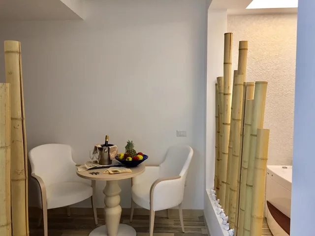 جناح، Sant Elia Hotel 4/4