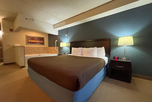جناح استوديو ديلوكس بسرير كينج، Americinn By Wyndham Monmouth 1/6