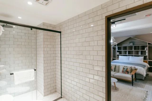City, Double Bed، Chill Roof 7/9