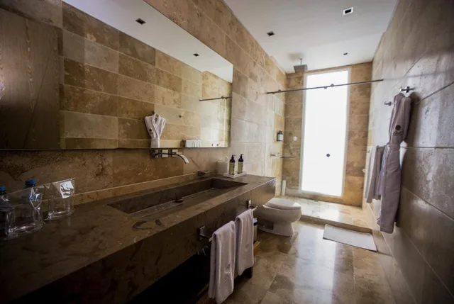 غرفة بسرير مزدوج بإطلالة على البحر، GHL Collection Arsenal Hotel 2/3