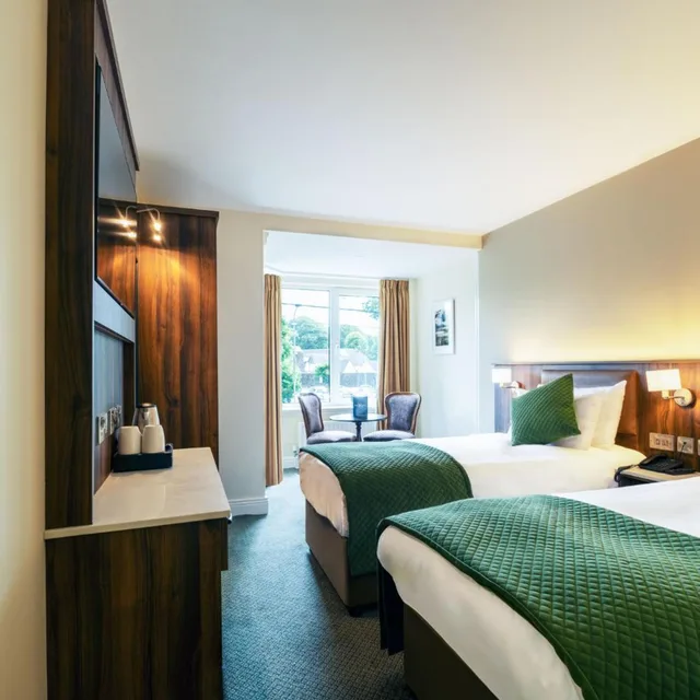 غرفة قياسية بسريرين منفصلين، Brandon Hotel Conference Leisure Centre 1/3
