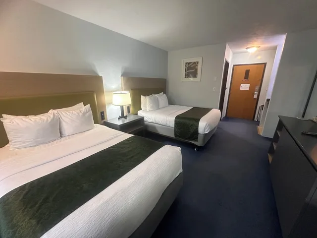 غرفة قياسية بسريرين مزدوجين، Pictured Rocks Inn & Suites 3/6