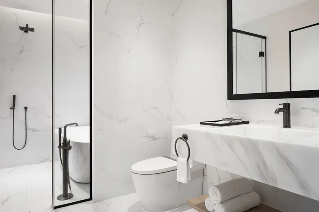 غرفة بريميير بسرير كينج وسرير كوين وسريرين منفصلين بـ3 غرف نوم، Citadines Flatiron Phnom Penh 6/8