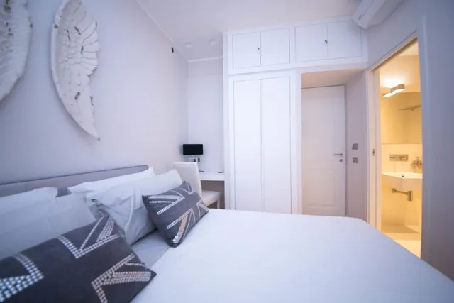 غرفة اقتصادية بحمام خاص، Suite 136 Luxury Rooms 1/4