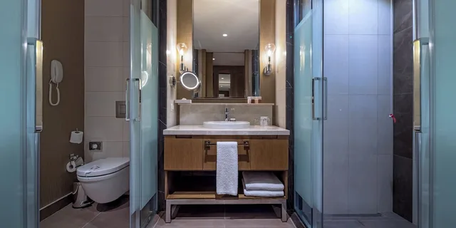 Superior, 1 Double and 1 Single Bed, Lateral Side Sea View, Sofa، Trendy Lara Hotel 9/10