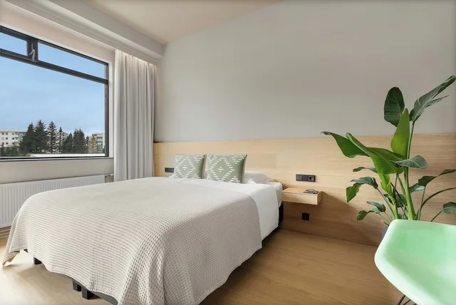 Standard, Triple, 1 Double and 1 Single Bed, Arctic Comfort Hotel 2/8