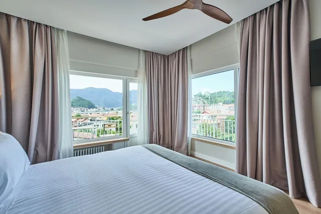 Junior Suite, 1 Double and 2 Queen Beds, Sea View، Gran Hotel del Sella 6/10