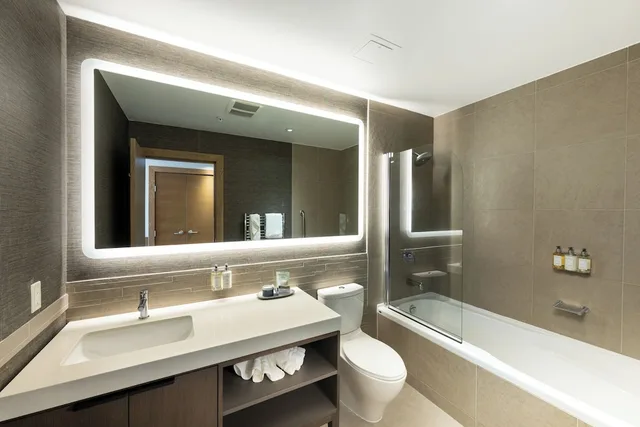 Coastal, 2 Queen Beds, Balcony، Sidney Pier Hotel & Spa 3/3