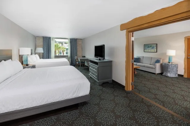 1 Bedroom, Suite, Single Bed, Holiday Inn Resort South Padre Island Beach Front 1/5