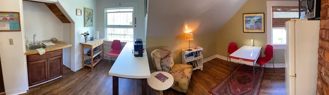 Standard, 1 Queen and 1 Single Bed, Middle Floor، Portland International Guesthouse 4/7