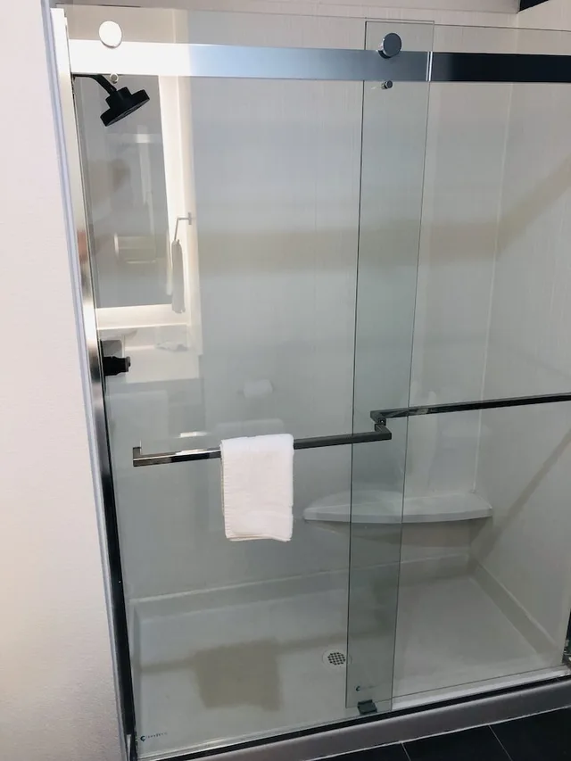 جناح بسريرين كوين مع أريكة، Hy-Lo Hotel 4/4