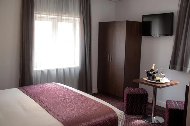 غرفة ديلوكس بسرير مزدوج، Hotel Luxer 4/10