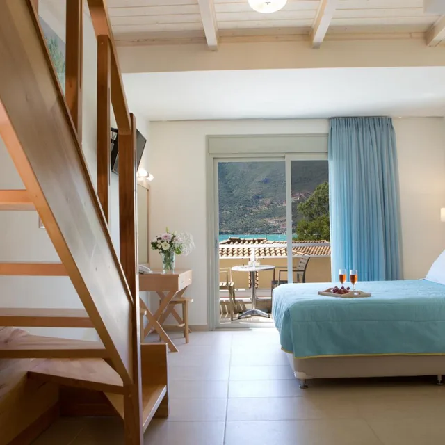 Maisonette, Sea View، Grand Theoni Hotel Suites And Spa 3/7