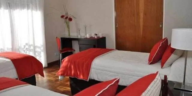 غرفة ثلاثية بثلاثة أسرّة، Petit Recoleta Suites 2/5