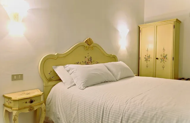 غرفة بسرير مزدوج، Guerrini 3/8