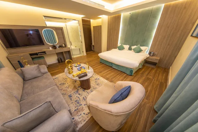 جناح جونيور، فندق لكجري نايت(Luxury Night Hotel) 4/10