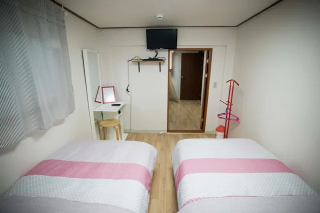 غرفة عائلية بحمام مشترك، Jeong House 2/9