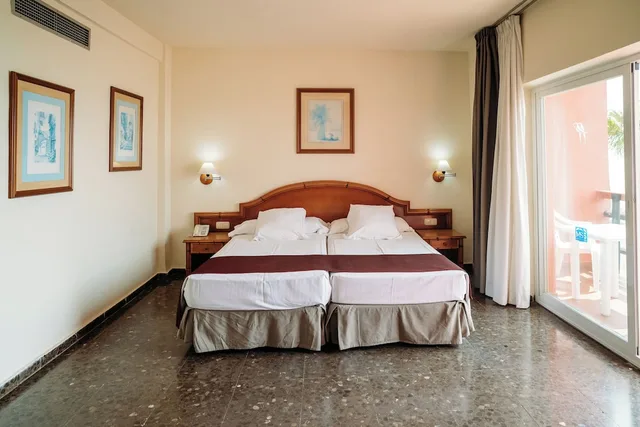 غرفة قياسية بسرير مزدوج بشرفة، MS Tropicana Costa del Sol 2/7