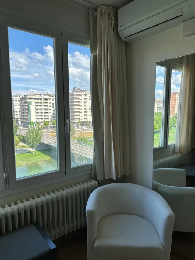 غرفة بسرير مزدوج أو سريرين منفصلين بإطلالة، Hotel Balaguer 8/10