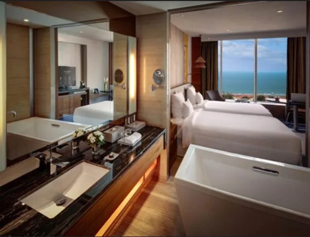 غرفة تنفيذية بسريرين منفصلين مع دخول صالة النادي، Pullman Vung Tau 6/9