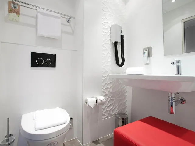 غرفة قياسية بسريرين منفصلين، Ibis Styles Beaulieu Sur Mer 4/5