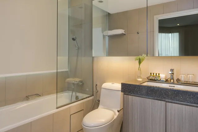 3 Bedrooms, Premier, Apartment, King and Twin Beds, Queen Bed, Somerset Medini Iskandar Puteri 7/10
