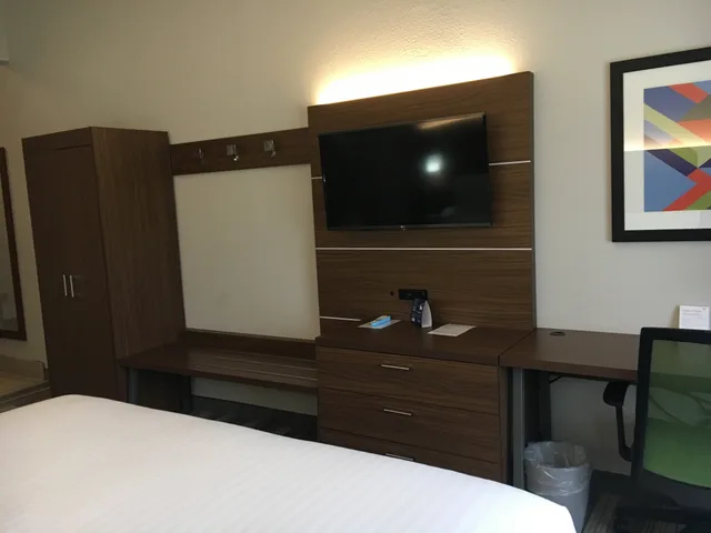 غرفة بسرير كينج، Holiday Inn Express Hotel Suites Thomasville 4/7