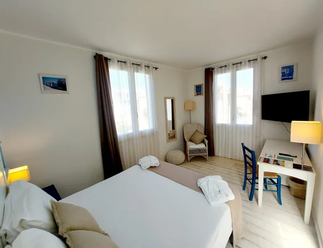 غرفة سوبيريور بسرير مزدوج بشرفة، La Villa Del Mare - Adults Only 4/8