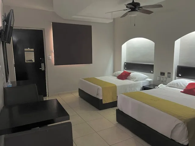 غرفة قياسية بسريرين مزدوجين، Hotel Maioris Guadalajara 4/6