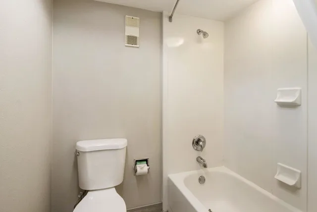 Efficiency, Standard, 2 Queen Beds، Clarion Hotel Jackson Northwest 4/4