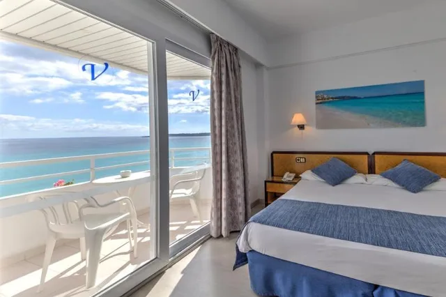 غرفة بسرير مزدوج بإطلالة على البحر، Hotel Voramar Mallorca 2/2