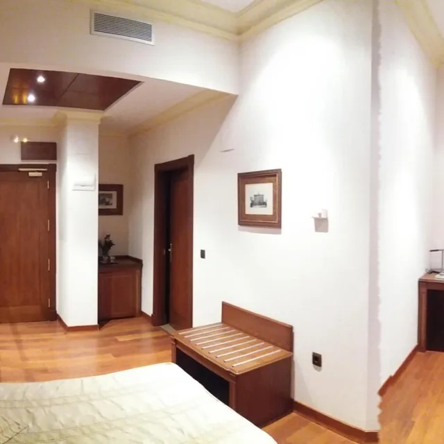 Room, Twin Beds, Accessible, Hotel Palacio De La Magdalena 6/10