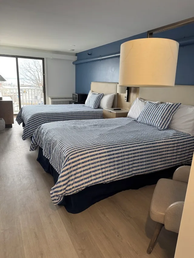 غرفة سوبيريور بسريرين كوين مع أريكة، Harborline Hotel Rockland, ME 2/10