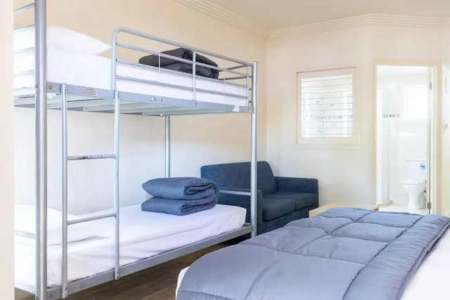 استوديو عائلي بسرير كوين وسرير بطابقين، NRMA Treasure Island Holiday Resort 4/9