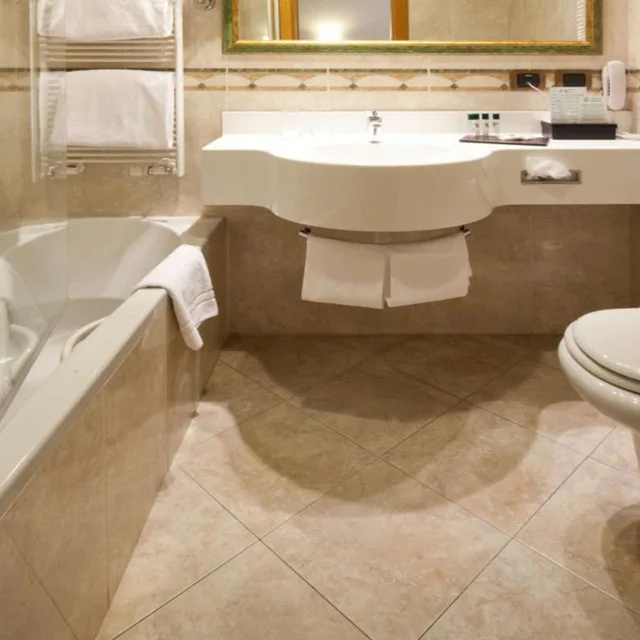 Room, Quadruple, Hotel Mirage Sure Hotel Collection By Best Western 8/10