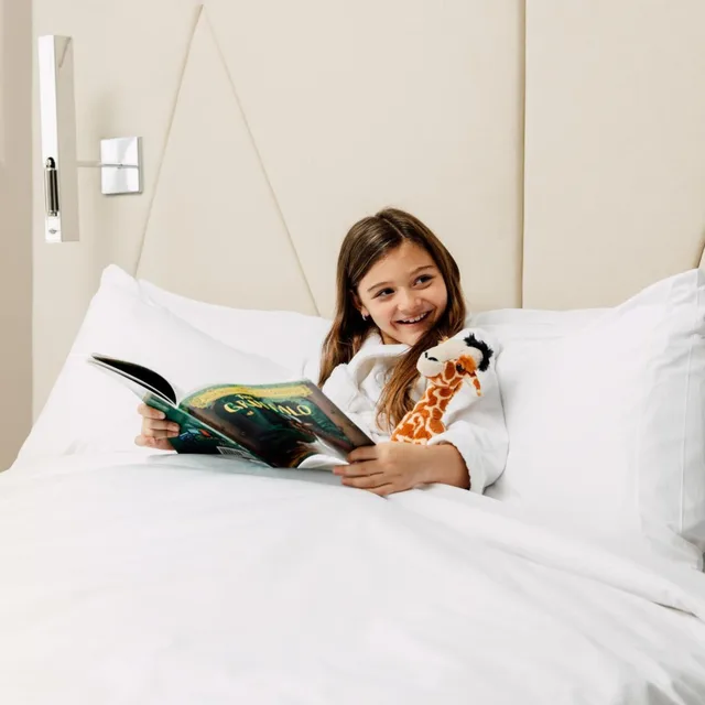 King Bed, 2 Queen Beds, ette luxury hotel & spa - Near Disney Theme Parks 2/7