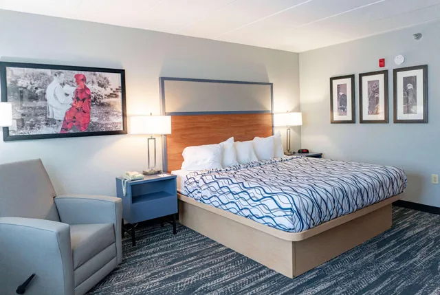 Room, Americinn By Wyndham Wabasha 1/2