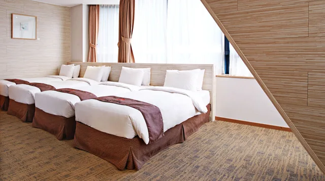 غرفة رباعية، Hotel Skypark Myeongdong Ii Seoul 8/8