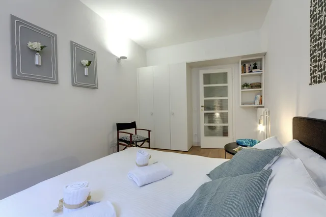 شقة بسريرين كوين بغرفتي نوم مع أريكة، Mamo Florence - Costa San Giorgio Apartment 6/10