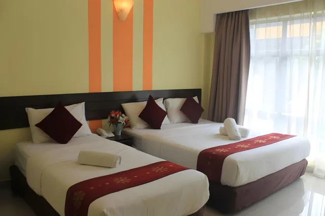 Family 3، Sun Inns D'mind 3 Seri Kembangan 1/3