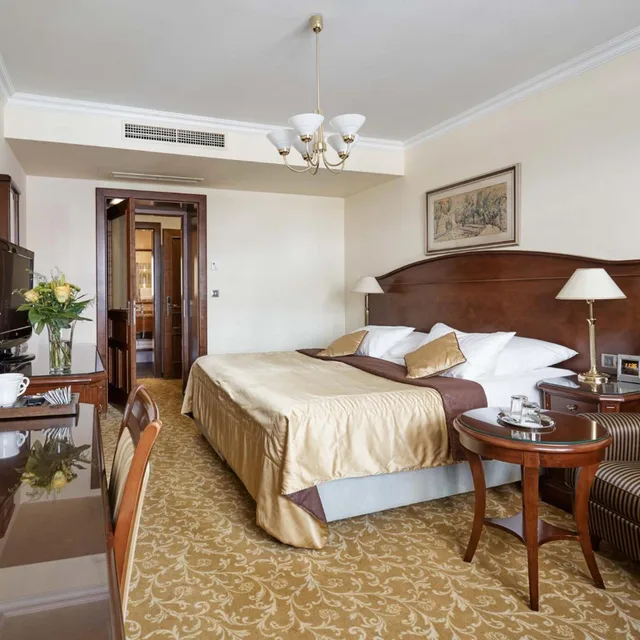 Room, Double or Twin Bed, Hotel Romance Puskin 1/4