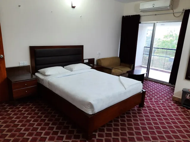 غرفة سوبيريور ديلوكس بسرير كينج، GARDEN RESIDENCE 1/8
