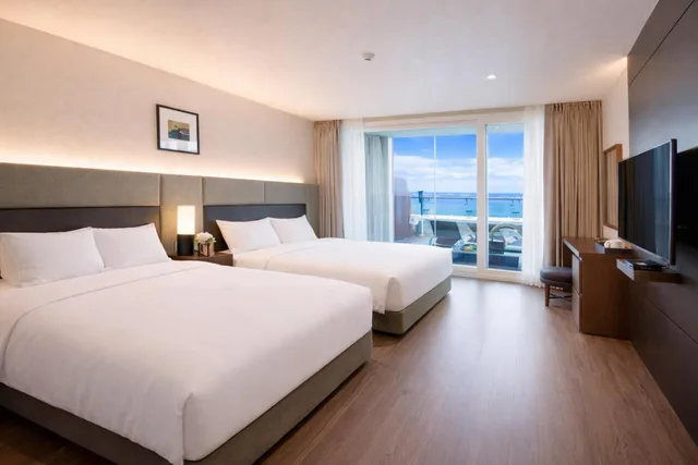 Pool, Deluxe, Suite، Yeosu Venezia Hotel & Suites 1/7