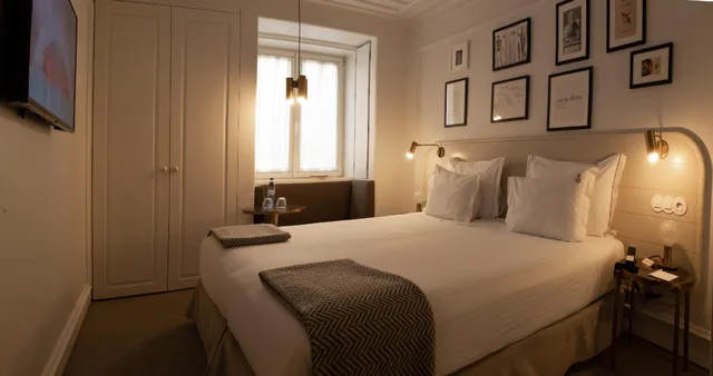 Petite, Double Bed، Lisboa Pessoa Hotel 2/2