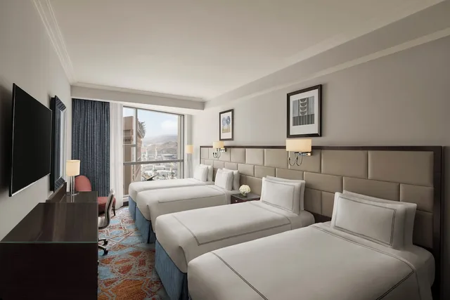 Classic, Quadruple, Twin Beds, Partial Haram View، فندق مكة سويس أوتيل(Swissotel Makkah) 1/10