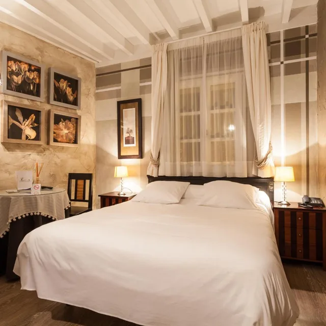 غرفة بسرير مزدوج، Hotel Rural el Bosque de la Anjana 4/10