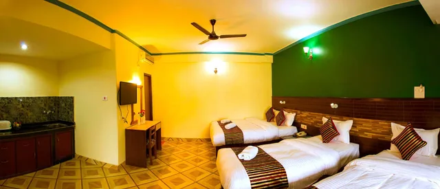 غرفة عائلية بسرير مزدوج وسرير فردي، Hotel Adam 2/3