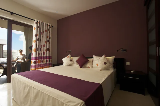 1 Bedroom, Apartment, Double Bed, Sofa, Grand Bay Suites 3/5