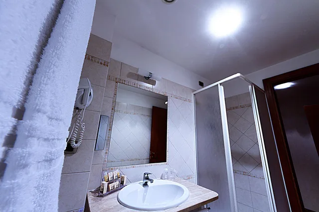 غرفة قياسية ثلاثية، Roma Domus 3/4
